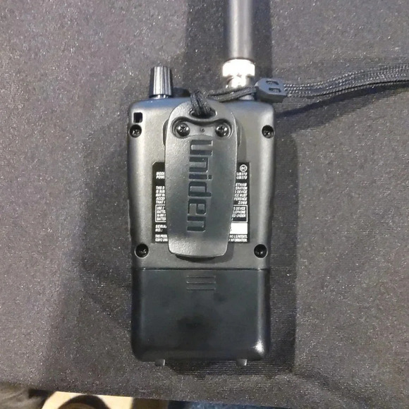 Uniden Bearcat BC125AT Handheld Scanner - Rechargeable - Picture 4 of 5